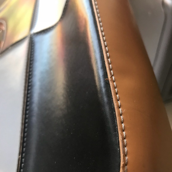 Reversible red/tan and black/gray leather purse - Picture 6 of 6